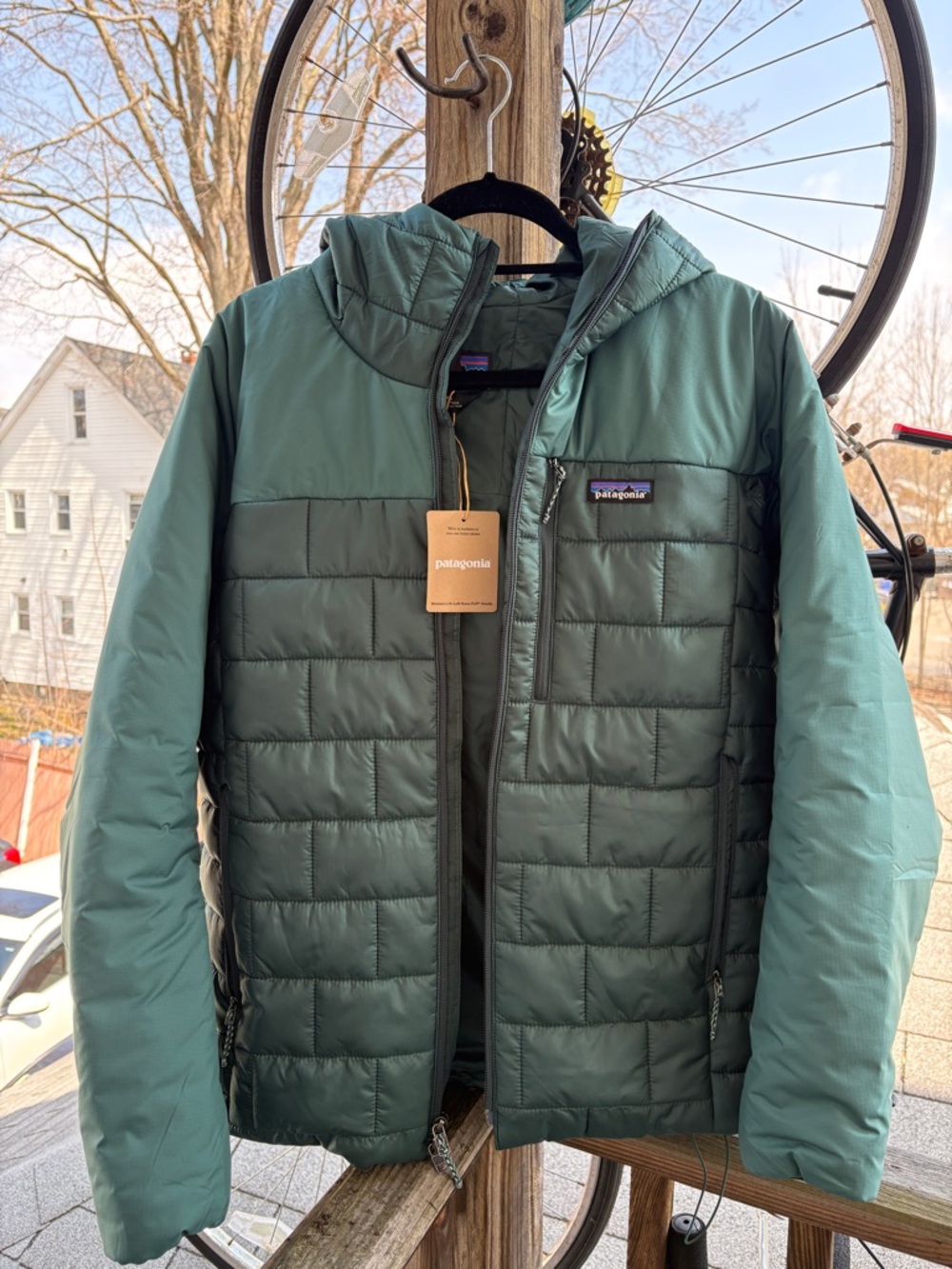 Patagonia Two-Tone Green Hooded Puffer Jacket Women’s L